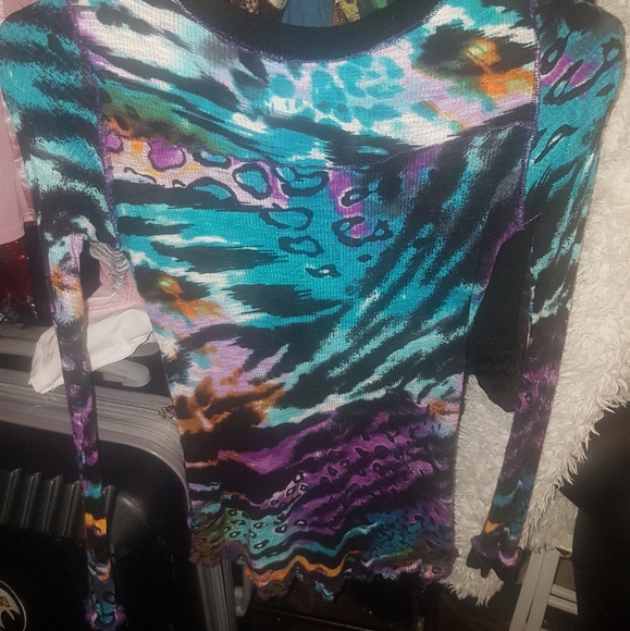 Top - Picture 2 of 2